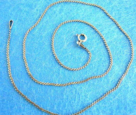:shape black silver snake chain with M shape clasp