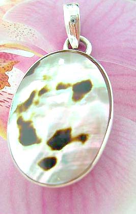 Assorted brown spotted oval shape white seashell inlay Thailand made solid sterling silver charm pendant                       