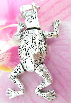 Thailand made solid sterling silver charm pendant in frog figure design with head, arms and legs movable
                       