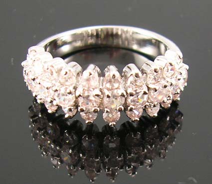 Finest diamond cz fashion jewelry wedding ring manufacturer supply rhodium ring with multi clear cz embedded three rows 
