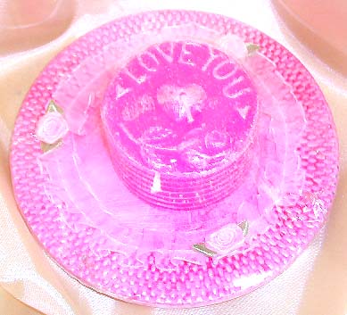 Quality romantic candle accessories holiday shopping, pinky "I LOVE YOU" motif candle in full moon design