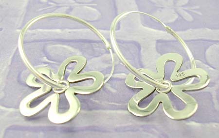 Fashion jewelry gift on line shopping in cut-out flower sterling silver earring loop   