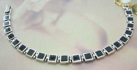 Quality gemstone fashion jewelry shop online wholesale distribute sterling silver bracelect in square-shaped with onyx gemstone inlay