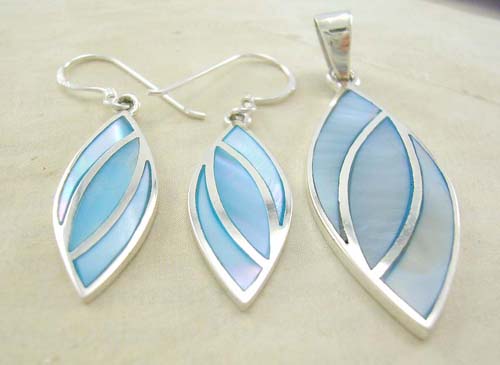 Matching jewelry silver set, pearl, 925 stamped sterling silver earrings and pendant in olive shape with blue mother of pearl     
