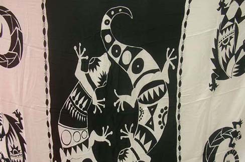 Black and white, gecko designed balinese sarong from online catalog supply factory store