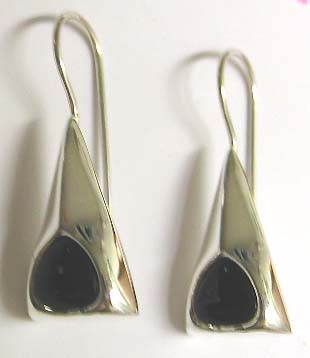 Online quality jewelry wholesale supplies - 925.steling silver earring motif black germ stone inside hat with fish hook to fit 