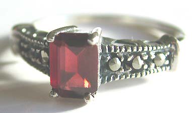 Manufacturer of fashion ring jewelry - Fashion style ring with red germ stone                      