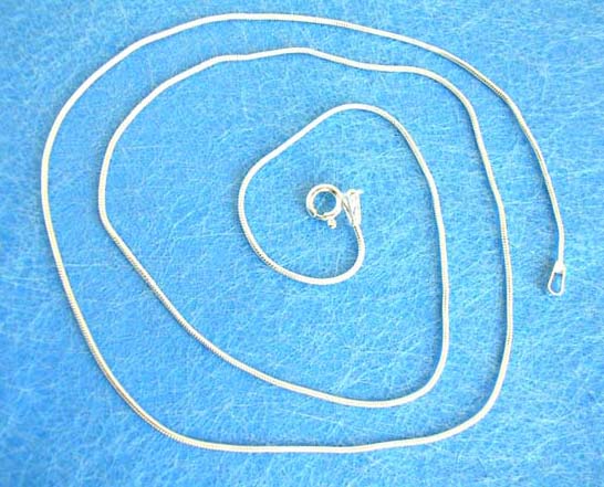 Traditional style snake sterling silver necklace with spring ring clasp